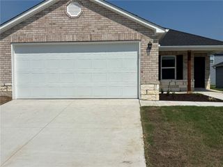 2550 E Meramec Street, Fayetteville, AR 72701