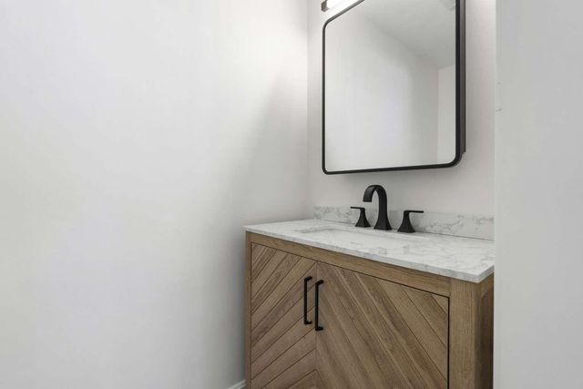 15 Culver St Unit 18, Plaistow, NH 03865