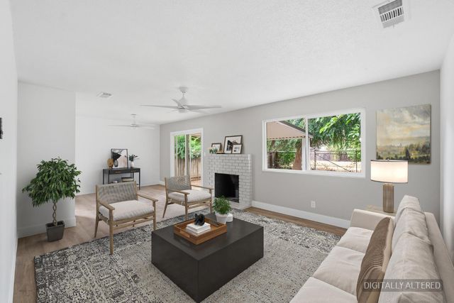 2554 Harvard Avenue, Clovis, CA 93612