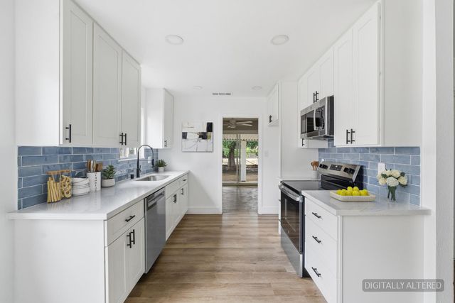 2554 Harvard Avenue, Clovis, CA 93612