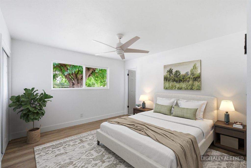 Image 12 of property listing at 2554 Harvard Avenue, Clovis, CA 93612
