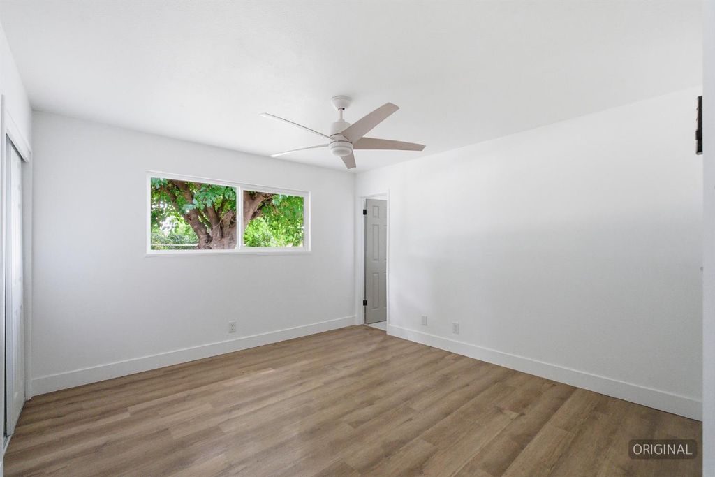 Image 13 of property listing at 2554 Harvard Avenue, Clovis, CA 93612