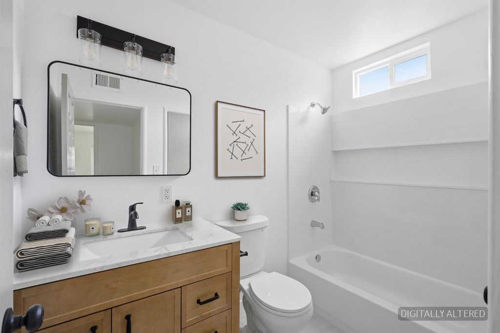 Image 21 of property listing at 2554 Harvard Avenue, Clovis, CA 93612