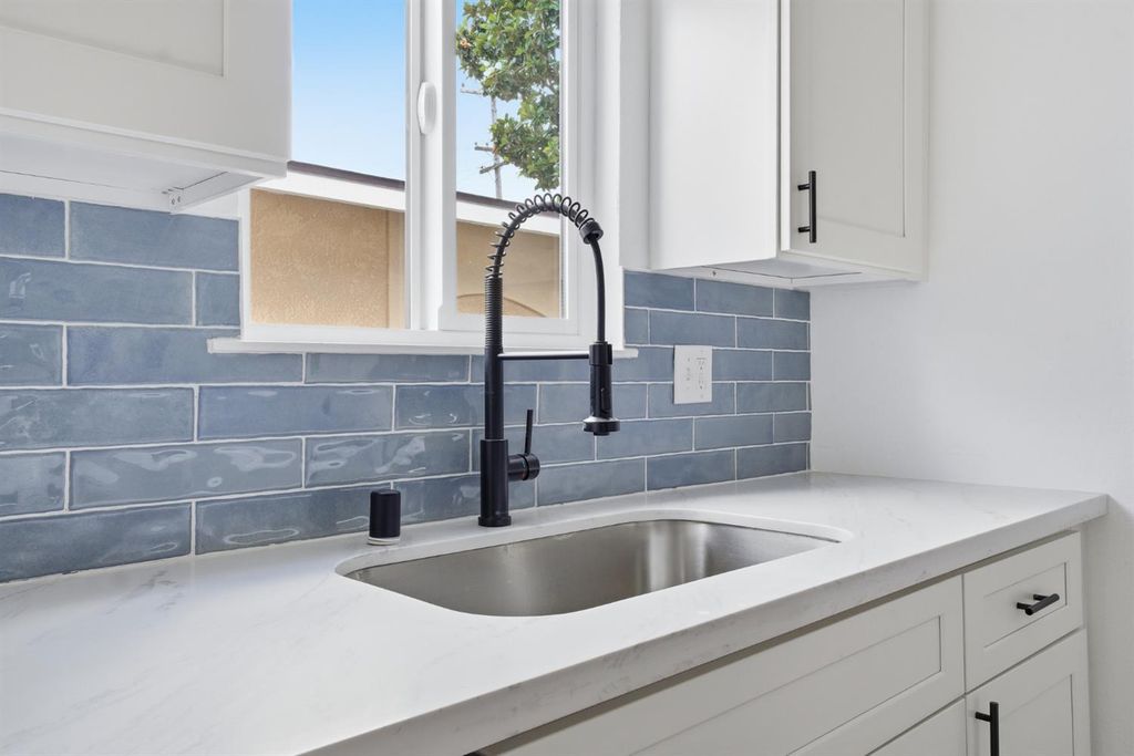 Image 9 of property listing at 2554 Harvard Avenue, Clovis, CA 93612