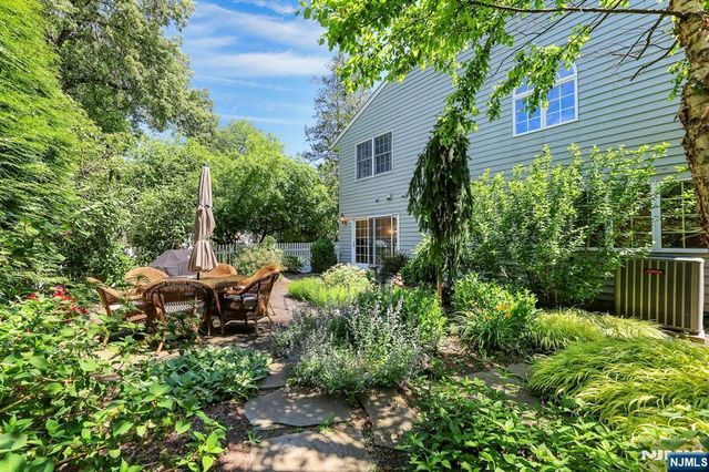 348 Highwood Avenue, Glen Rock, NJ 07452