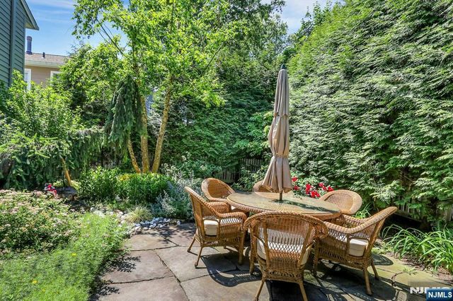 348 Highwood Avenue, Glen Rock, NJ 07452