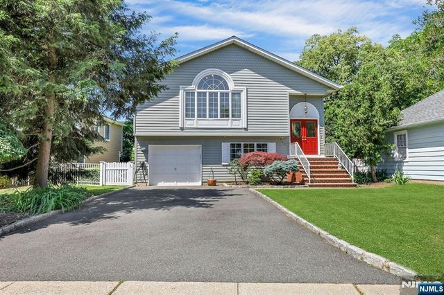 348 Highwood Avenue, Glen Rock, NJ 07452