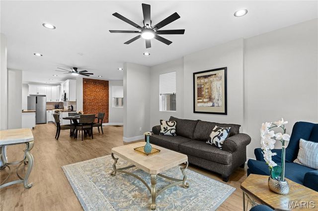 4119 Enright Avenue, St Louis, MO 63108