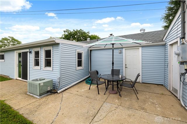 445 W Kessler Cowlesville Road, Tipp City, OH 45371