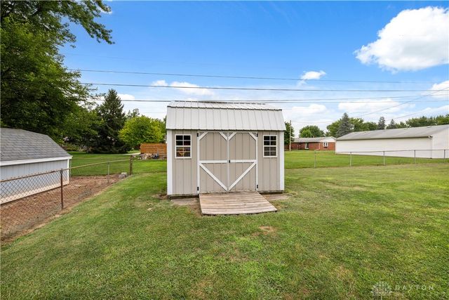 445 W Kessler Cowlesville Road, Tipp City, OH 45371