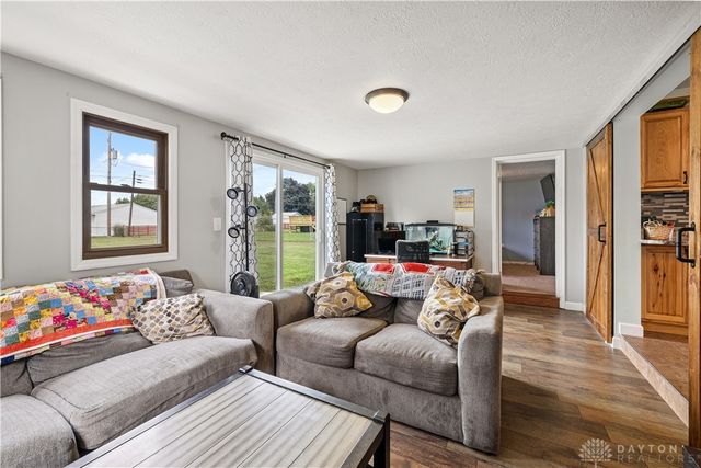 445 W Kessler Cowlesville Road, Tipp City, OH 45371