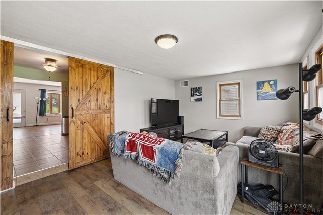 445 W Kessler Cowlesville Road, Tipp City, OH 45371