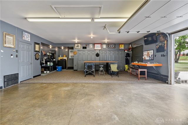 445 W Kessler Cowlesville Road, Tipp City, OH 45371