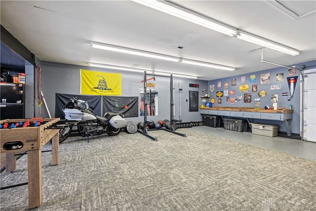 445 W Kessler Cowlesville Road, Tipp City, OH 45371