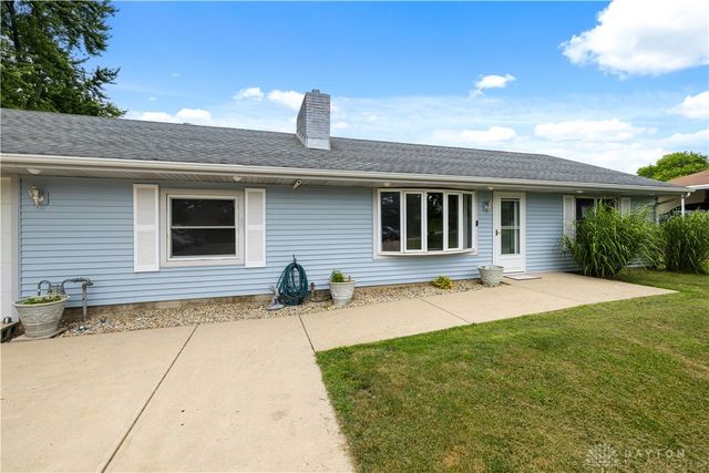 445 W Kessler Cowlesville Road, Tipp City, OH 45371
