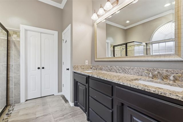 3724 Cove Timber Avenue, Granbury, TX 76049