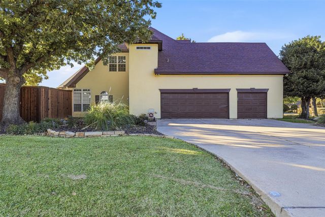 3724 Cove Timber Avenue, Granbury, TX 76049