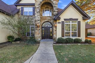 3724 Cove Timber Avenue, Granbury, TX 76049