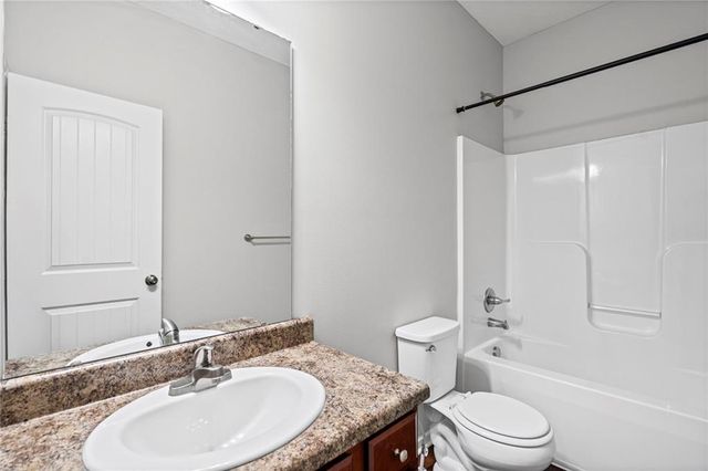 26165 W 141st Court, Olathe, KS 66061