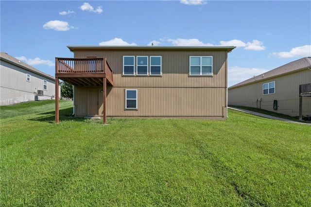 26165 W 141st Court, Olathe, KS 66061