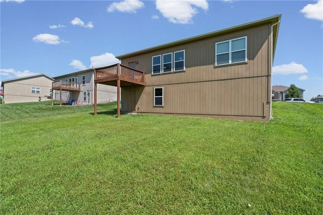 26165 W 141st Court, Olathe, KS 66061