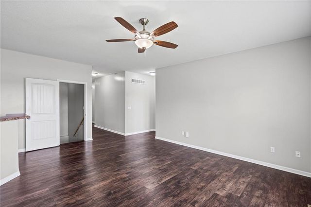 26165 W 141st Court, Olathe, KS 66061