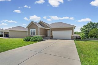 26165 W 141st Court, Olathe, KS 66061