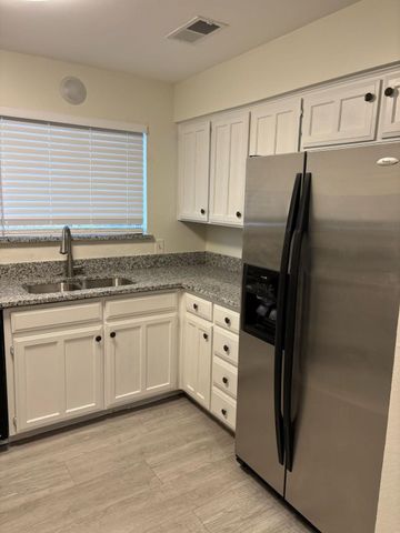 2100 Valleywood Drive, Arlington, TX 76013