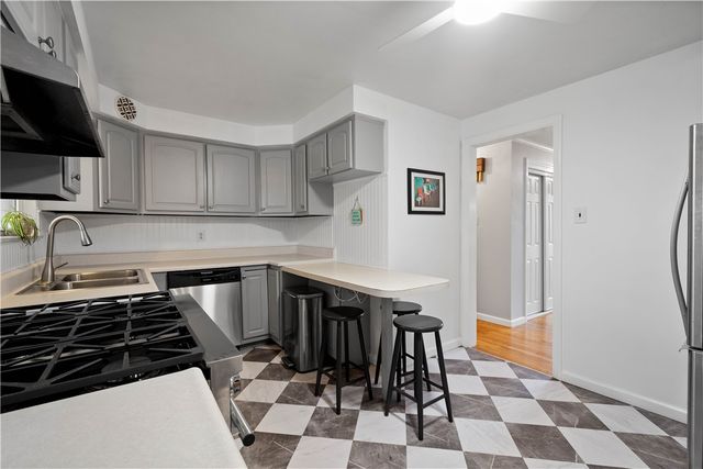 145 Pilgrim Dr, Leet Twp, PA 15143