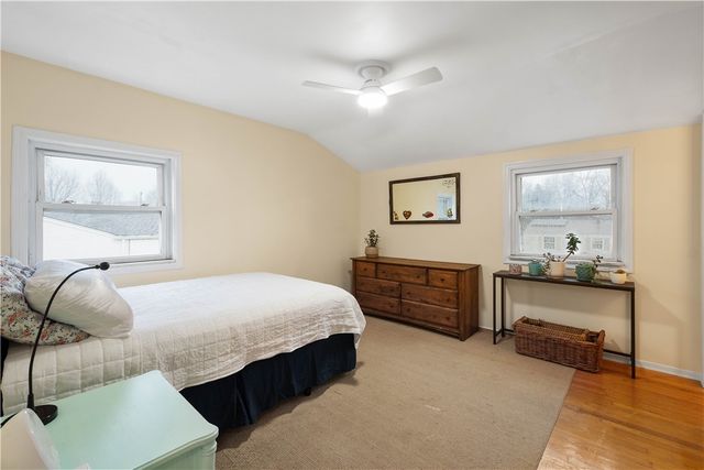 145 Pilgrim Dr, Leet Twp, PA 15143