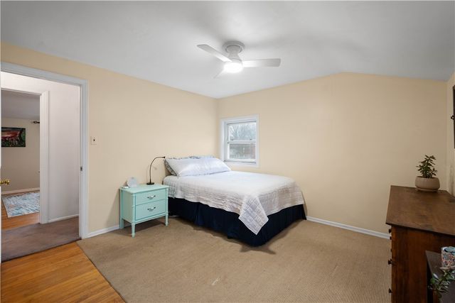 145 Pilgrim Dr, Leet Twp, PA 15143