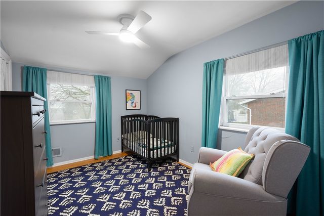 145 Pilgrim Dr, Leet Twp, PA 15143