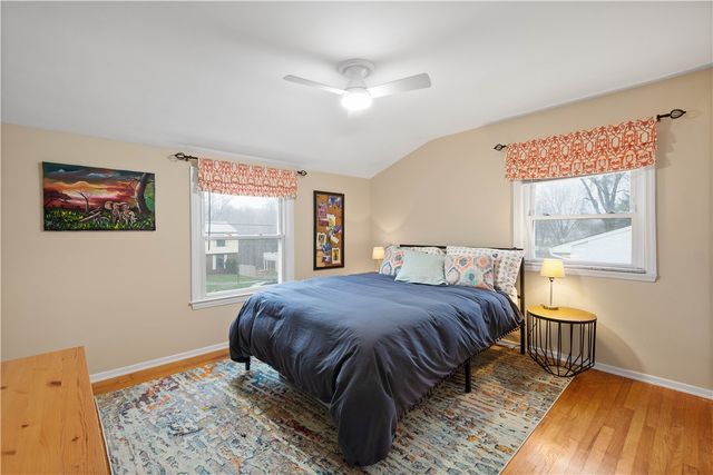 145 Pilgrim Dr, Leet Twp, PA 15143