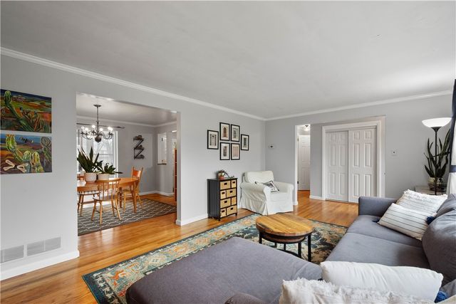 145 Pilgrim Dr, Leet Twp, PA 15143