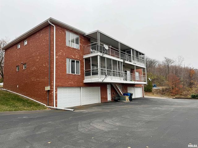 3721 35TH Street 4, Moline, IL 61265