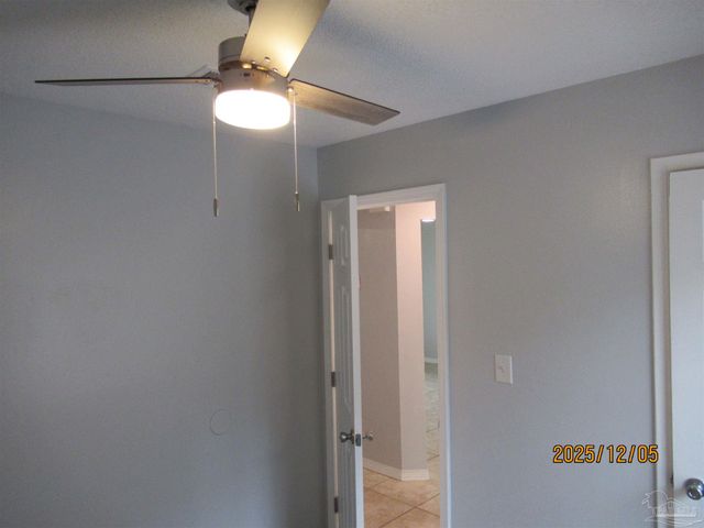 526 Greenberry Dr, Cantonment, FL 32533