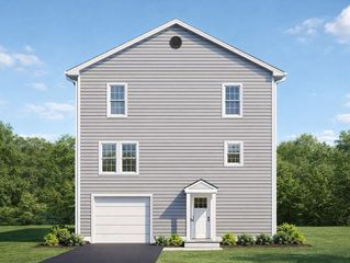 172 Central St, Lincoln, RI 02838