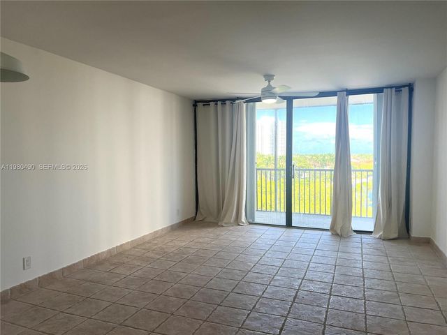 3475 N Country Club Drive 716, Aventura, FL 33180