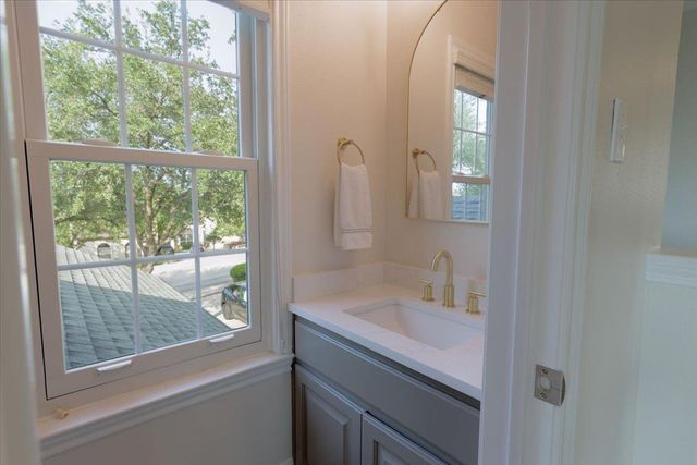 403 Golf Crest LN, Lakeway, TX 78734
