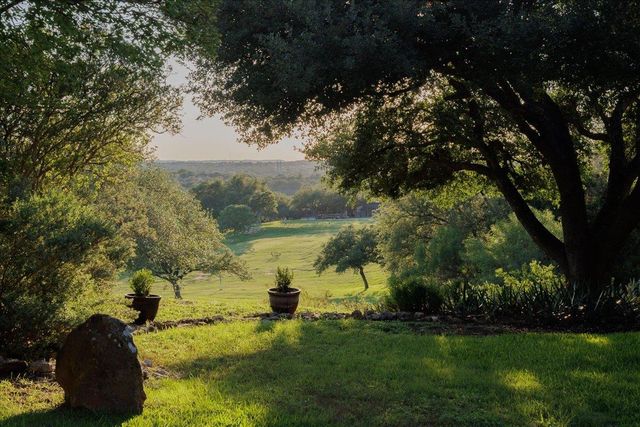 403 Golf Crest LN, Lakeway, TX 78734