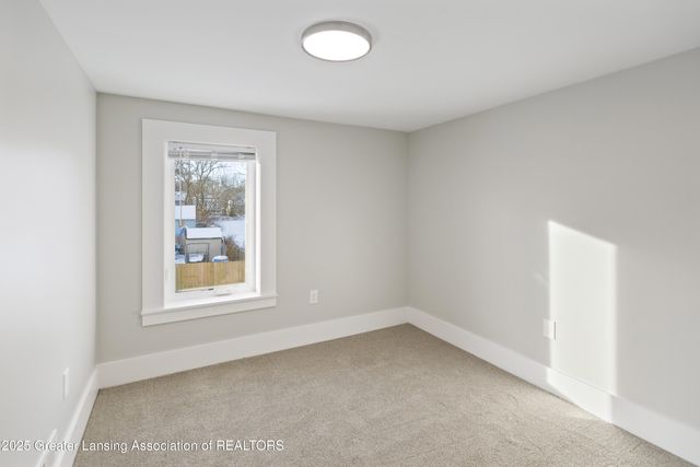 925 N Pine Street, Lansing, MI 48906