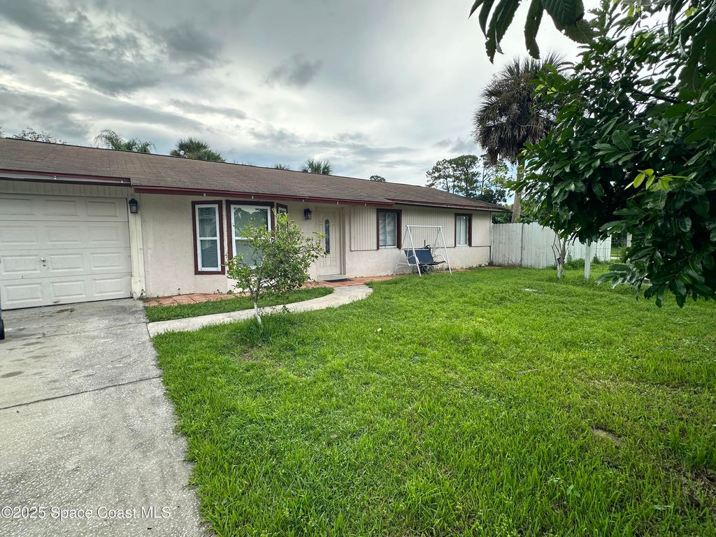 849 Americana Boulevard NE, Palm Bay, FL 32907