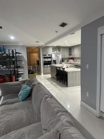 15845 SW 153rd Ave, Miami, FL 33187