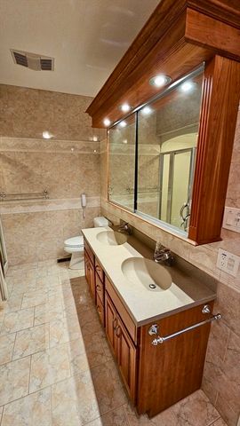 16 Arbor Dr 16, Dracut, MA 01826