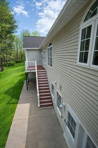16 Arbor Dr 16, Dracut, MA 01826