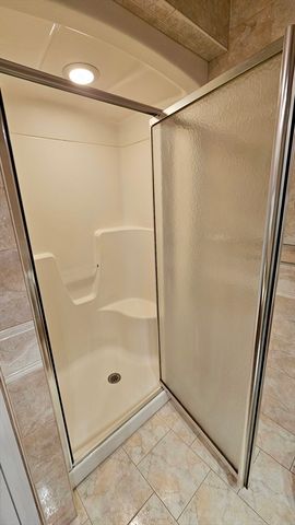 16 Arbor Dr 16, Dracut, MA 01826