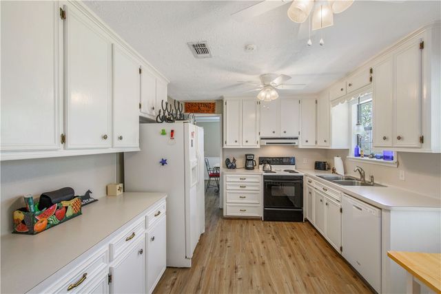 3675 Zulch Road, North Zulch, TX 77872