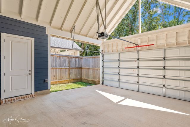 1951 Crossvine Lane, Shreveport, LA 71106