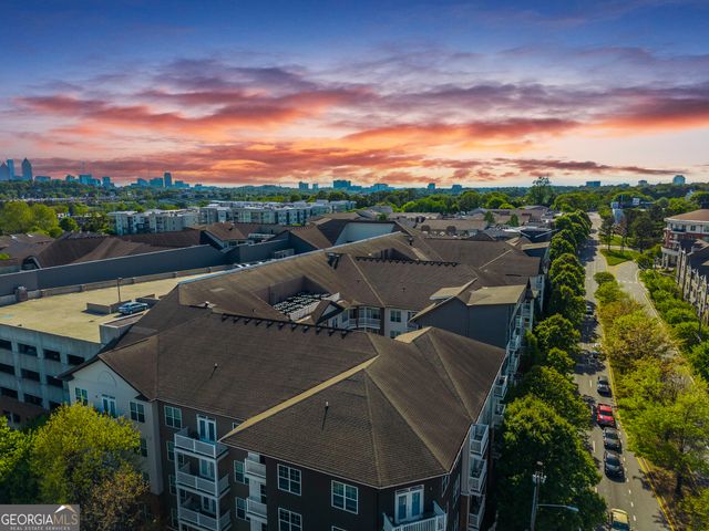 711 Cosmopolitan Drive NE 815, Atlanta, GA 30324