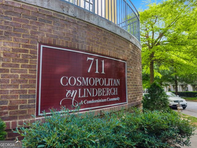 711 Cosmopolitan Drive NE 815, Atlanta, GA 30324
